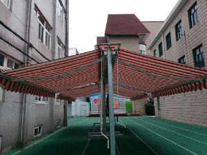 雙開（kāi）伸縮雨篷
